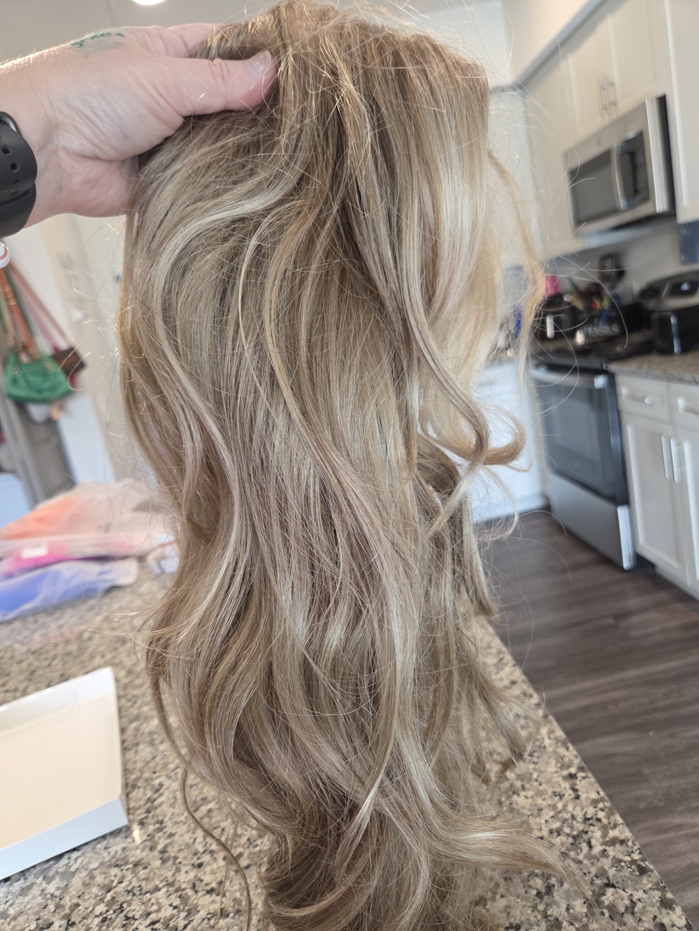 Jon Reanau Light Blonde Lace Front Wig. - Picture 7 of 16
